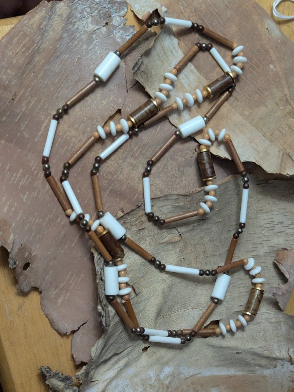 Vintage wood mixed material beaded necklace